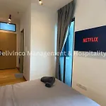 The Luxe Studio - 2 Pax - Kl - Microwave - Fridge